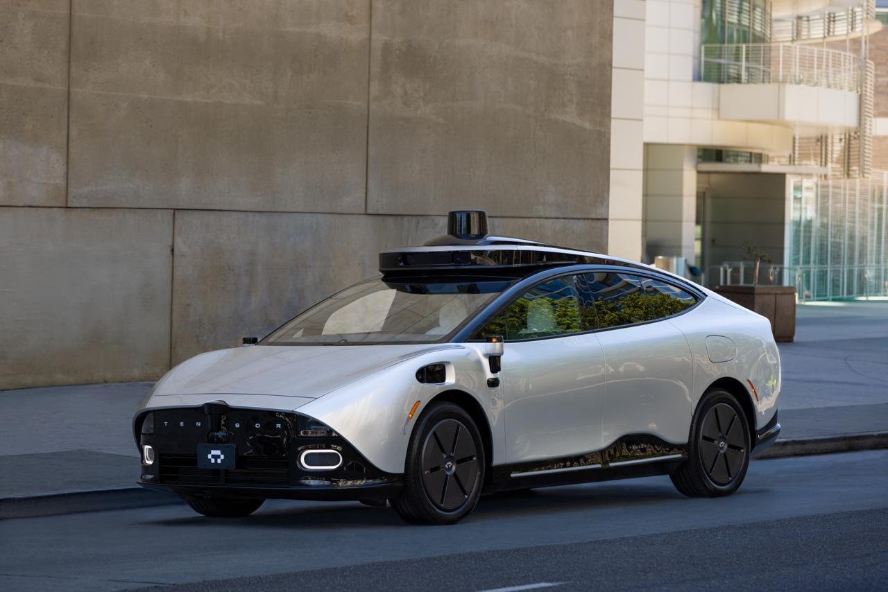 Tensor Brings the World’s First Personal Robocar to Abu Dhabi