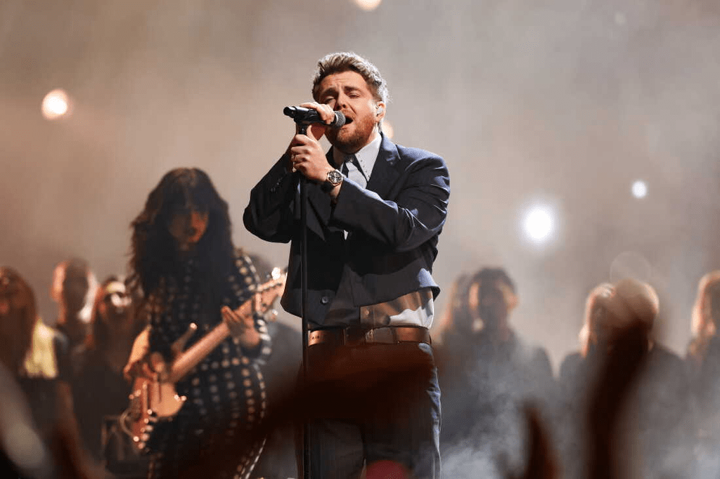 Alex Warren to Headline at Abu Dhabi Grand Prix Week 2026